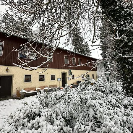 Waldhotel Zoebischhaus באד ריבולדסגרין