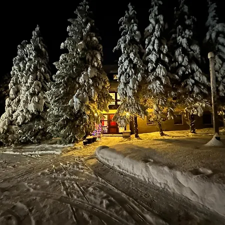 Waldhotel Zoebischhaus 2* באד ריבולדסגרין