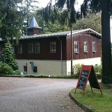 Hotel Waldhotel Zoebischhaus 2*