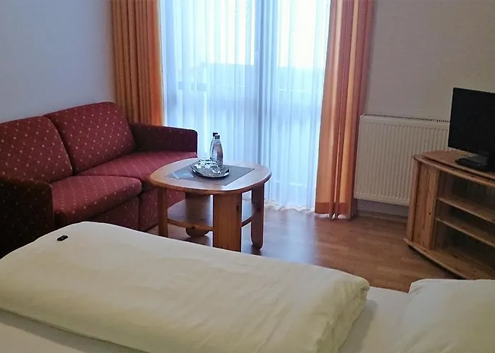 Waldhotel Zoebischhaus